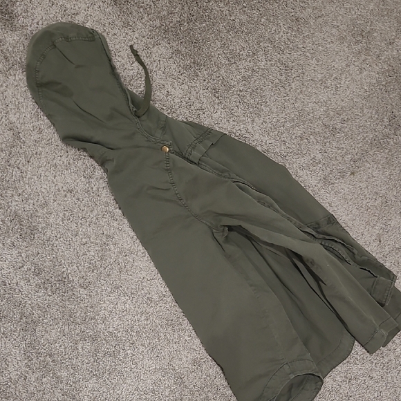 Womens Green Hooded Jacket - Picture 4 of 4